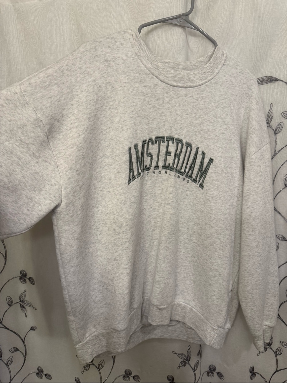 Amsterdam Graphic Crewneck Sweater - Light Gray oversized fit